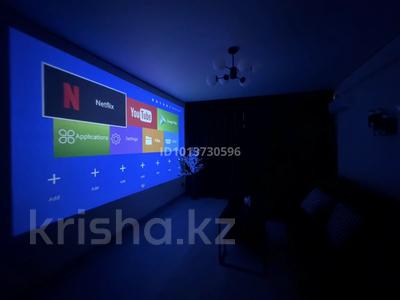 2-бөлмелі пәтер · 90 м² · 19/25 қабат, мкр 11 112 в, бағасы: 20 000 ₸ в Актобе