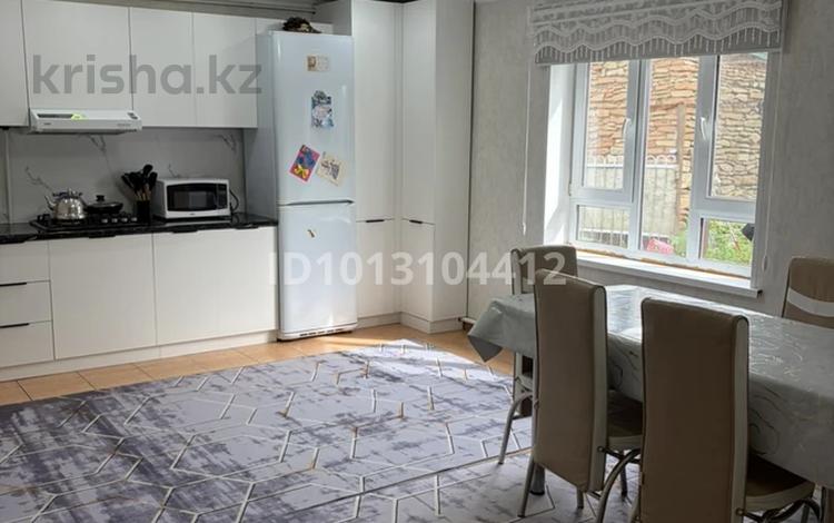 Отдельный дом · 3 комнаты · 78.5 м² · 23 сот., Муканова за 15 млн ₸ в Петропавловке — фото 2