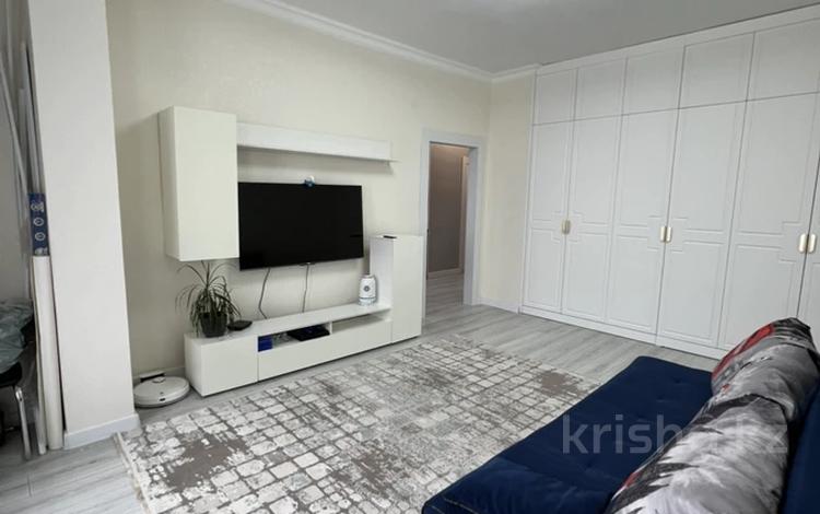 2-комнатная квартира · 50.2 м² · 18/18 этаж, Кошкарбаева 56 — ‼️Срочно‼️Срочно‼️ за 23 млн ₸ в Астане, Сарайшык р-н — фото 2