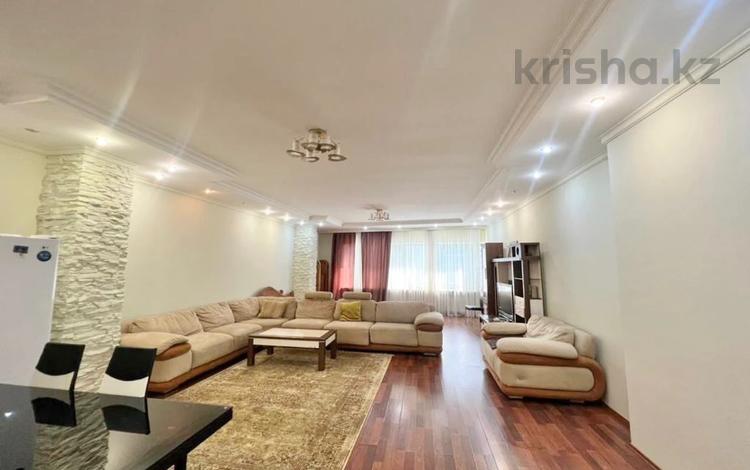 2-комнатная квартира · 125.4 м² · 8/12 этаж, Кунаева 29 за 59 млн 〒 в Астане, Есильский р-н — фото 2