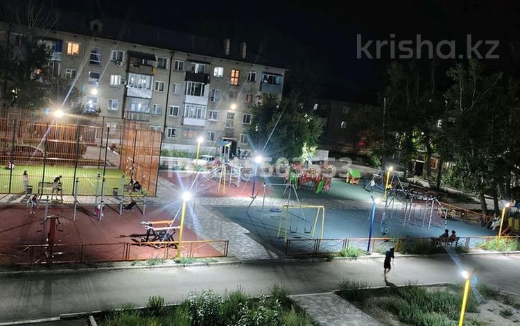 3-комнатная квартира · 56 м² · 3/4 этаж, Титова — Кунанбая за 13.9 млн ₸ в Семее — фото 2