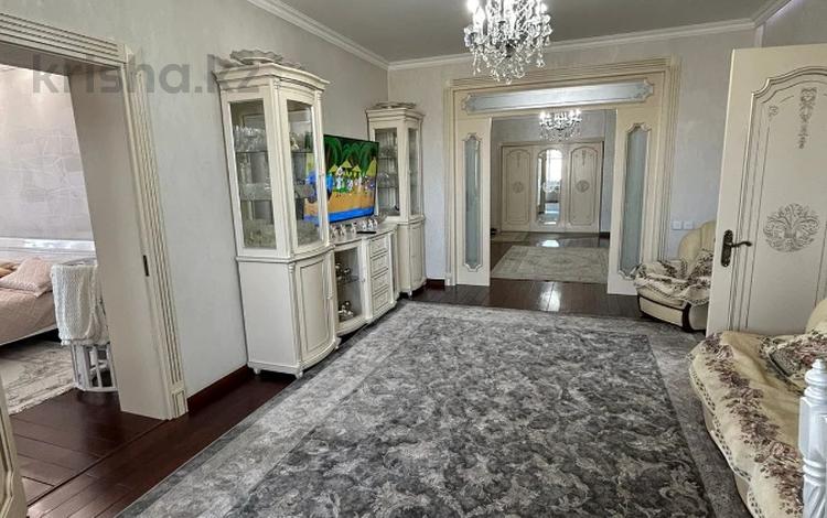 5-комнатная квартира, 210.3 м², 9/10 этаж, Панфилова 84 за 110 млн 〒 в Семее — фото 32