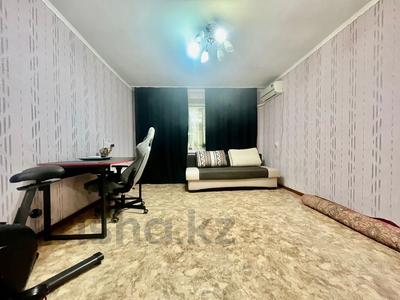 3-комнатная квартира · 60 м² · 5/5 этаж, Абылхаир хана за 17.5 млн 〒 в Актобе