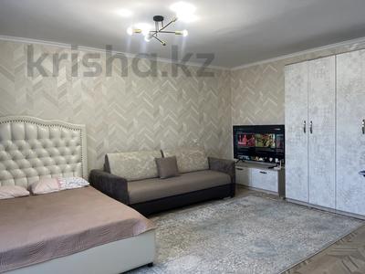 1-комнатная квартира · 40 м² · 2/5 этаж, Засядко 38 — Дулатова за 10 000 ₸ в Семее