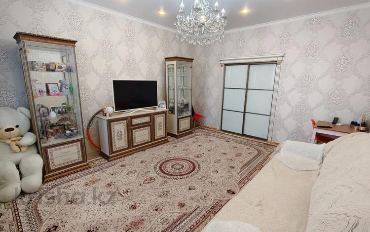 2-бөлмелі пәтер · 73.1 м² · 9/9 қабат, Камзина 41/1, бағасы: 40 млн ₸ в Павлодаре — фото 2