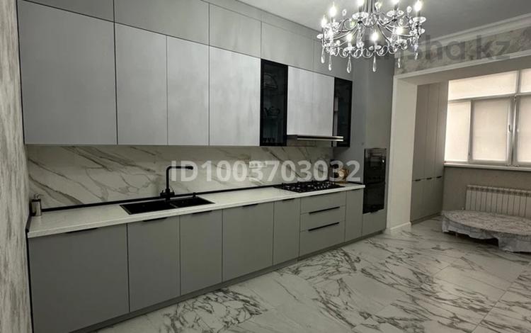 2-комнатная квартира · 103.6 м² · 1/8 этаж, мкр. Алтын орда, санкибай батыра 40 Е за 46.5 млн ₸ в Актобе — фото 2