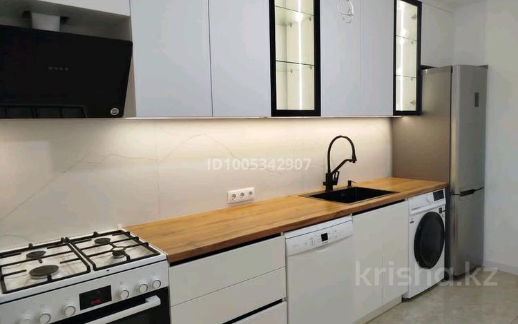 3-комнатная квартира · 67 м² · 1/5 этаж, Юбилейный — Костанай плаза за 29 млн ₸ — фото 2