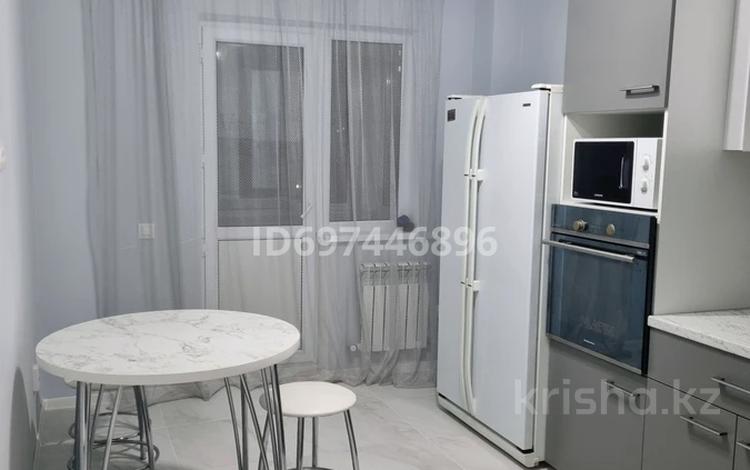 1-бөлмелі пәтер · 35 м² · 2/9 қабат, Ильяс Омаров 27, бағасы: 25 млн ₸ в Астане, Сарайшык р-н — фото 2