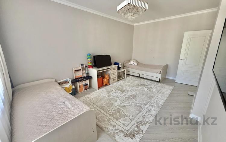 4-бөлмелі пәтер · 111 м² · 8/9 қабат, Рыскулбекова 29А, бағасы: 78 млн ₸ в Астане, Алматы р-н — фото 2