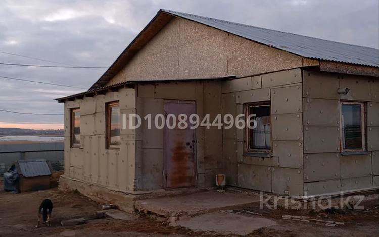 Отдельный дом · 4 комнаты · 106 м² · 10 сот., Толе 6 за 10.5 млн ₸ в Акколе — фото 2