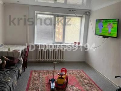 3 комнаты · 65 м² · 3/10 этаж, мкр Строитель за 10 000 〒 в Уральске