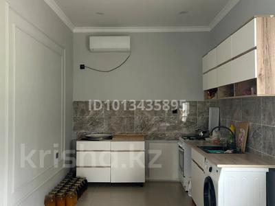 Отдельный дом · 3 комнаты · 150 м² · 7.5 сот., мкр Зарослый, Рыбник 53 за 25 млн ₸ в Атырау