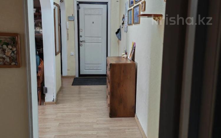3-комнатная квартира · 65.9 м² · 5/9 этаж, Толстого 101/1 — ОТЛИЧНОЕ ПРЕДЛОЖЕНИЕ за 26.6 млн ₸ в Павлодаре — фото 2