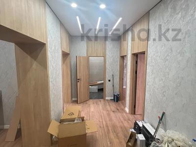 4-комнатная квартира · 135 м² · 2/9 этаж, мкр. Алтын орда, Алтын Орда за 56 млн ₸ в Актобе