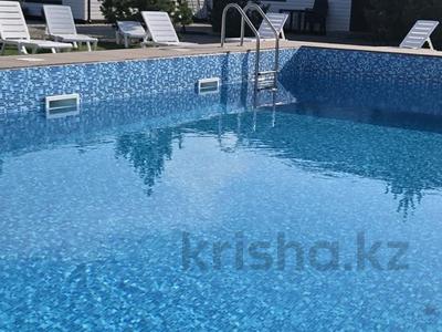 Свободное назначение, офисы, магазины и бутики, склады, азс, автосервисы и автомойки, общепит, салоны красоты, бани, гостиницы и зоны отдыха, образование, развлечения · 1000 м² за 397 млн 〒 в Бурабае