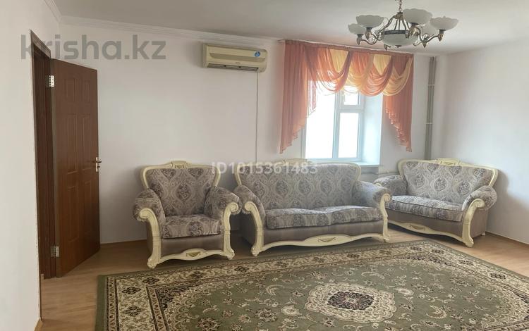 3-комнатная квартира · 71 м² · 3/4 этаж, Желтоксан 32 — Площадь за 170 000 ₸ в  — фото 2