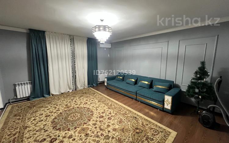 3-комнатная квартира · 79 м² · 5/12 этаж, 9-я улица 46/2 за 160 000 ₸ в Туркестане — фото 2