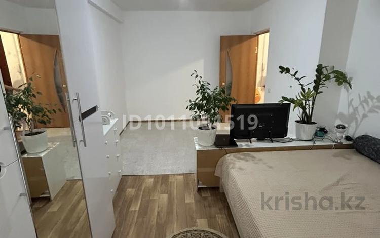 1-комнатная квартира · 35.5 м² · 1/9 этаж, Самал 98 — 10 микрорайон за 18 млн ₸ в Уральске — фото 3