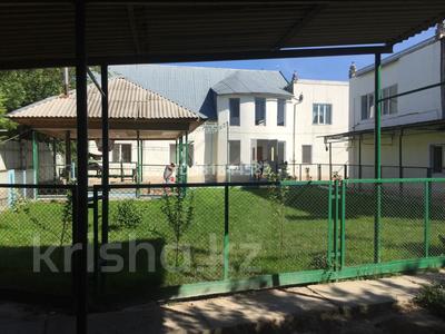 Жеке үй · 10 бөлме · 400 м² · 10 жүзд., Красная звезда богенбая 21 — Иманова, бағасы: 54 млн ₸ в Таразе