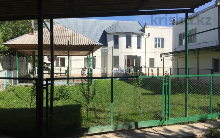 Жеке үй · 10 бөлме · 400 м² · 10 жүзд., Красная звезда богенбая 21 — Иманова, бағасы: 54 млн ₸ в Таразе — фото 14