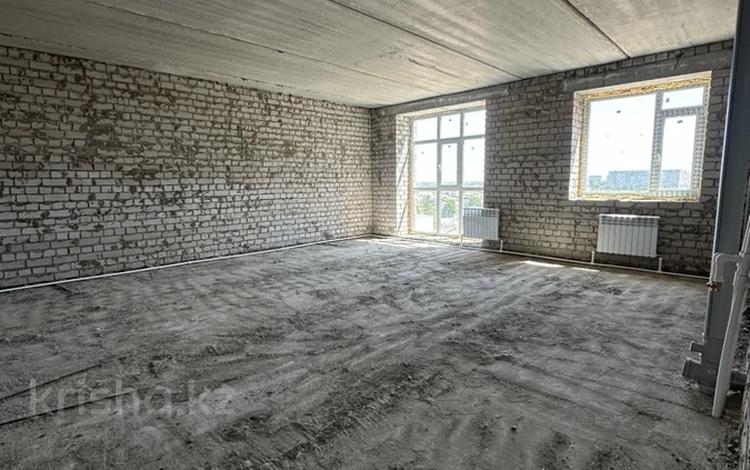 3-комнатная квартира · 70.3 м² · 6/9 этаж, казправды 5а за 26.3 млн ₸ в Павлодаре — фото 4