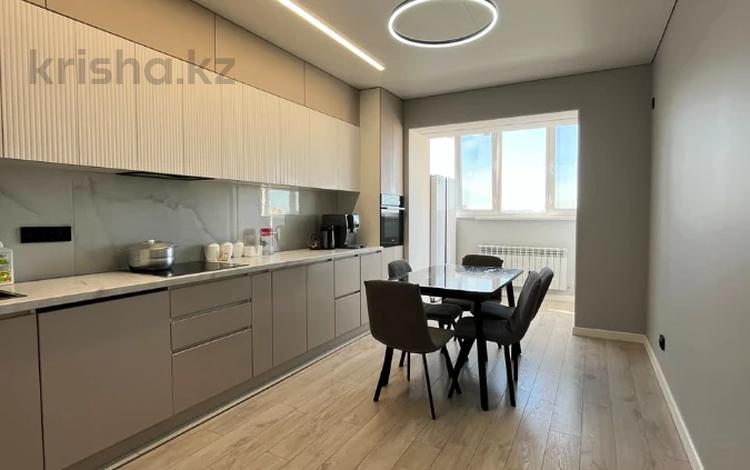 3-комнатная квартира · 101 м² · 8/9 этаж, мкр. Алтын орда 7е за 43.9 млн ₸ в Актобе — фото 17