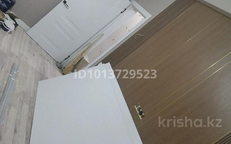 2-комнатная квартира · 68 м² · 4/5 этаж, Балапанова 48/1 — 8 мкр, вдоль улицы Балапанова, 5 этажный зеленый дом, комфорт клас за 39.5 млн ₸ в Талдыкоргане — фото 2