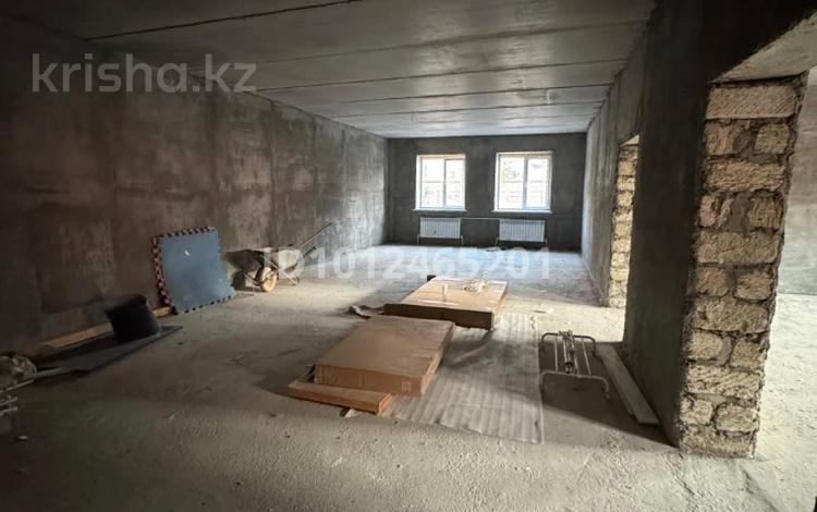 3-бөлмелі пәтер · 153.1 м² · 1/3 қабат, пгт Балыкши, Иван Полковников 5/1, бағасы: 64 млн ₸ в Атырау — фото 2