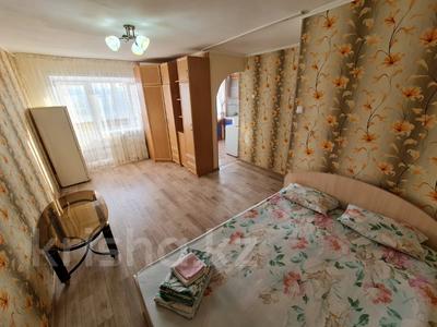 1-комнатная квартира, 32 м², 4/5 этаж посуточно, Лермонтова 100 — Назарбаева за 8 000 〒 в Павлодаре