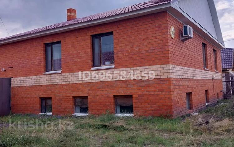 Жеке үй • 5 бөлмелер • 200 м² • 8 сот., Аубакирова 123, бағасы: 59 млн 〒 в Мичуринское — фото 2