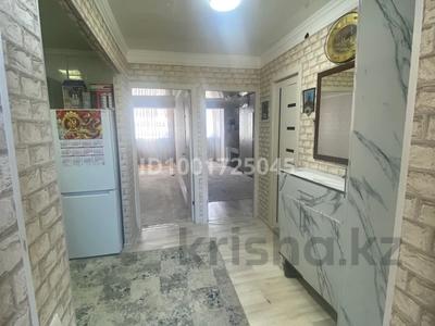 Продажа квартир в Мангистауской обл.: 2-комнатная квартира · 52 м² · 2/9 этаж, 11-й мкр 32 за 15 млн 〒 2-комнатная квартира · 52 м² · 2/9 этаж, 11-й мкр 32 за 15 млн 〒 в Актау