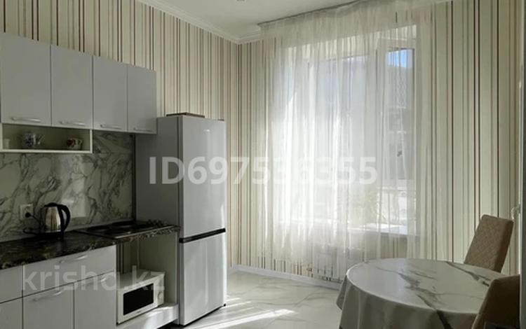 1-комнатная квартира · 35 м² · 2/10 этаж, А.Токпанова 8/6 — А2 за 15 000 ₸ в Астане, Алматы р-н — фото 3