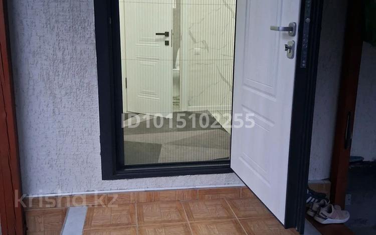 Часть дома · 4 комнаты · 120 м² · 4 сот., 11 линия 150 — Магазин Три роза за 38 млн ₸ в  — фото 2