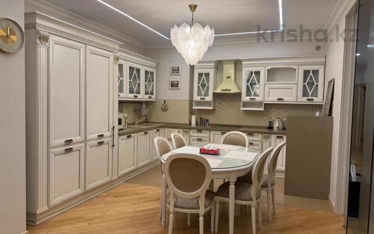 3-комнатная квартира · 130 м² · 2/7 этаж, мкр Мирас 157 за 800 000 ₸ в Алматы, Бостандыкский р-н — фото 2