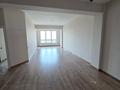 2-бөлмелі пәтер · 96 м² · 6/10 қабат, Кабанбай Батыра 15, бағасы: 300 000 ₸ в Алматы, Медеуский р-н — фото 3