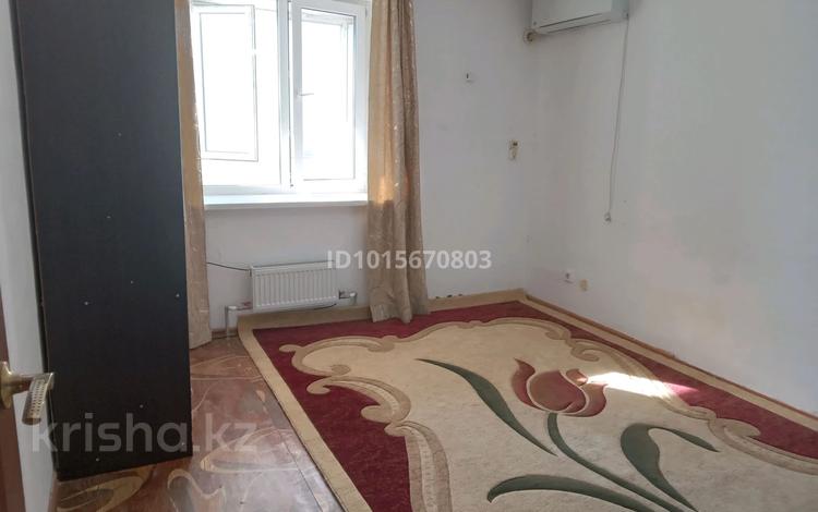 2-комнатная квартира · 40 м² · 8/9 этаж, мкр Нурсая, Таумыш Жумагалиева 14А — Остановка Аджип за 9 млн ₸ в Атырау — фото 9
