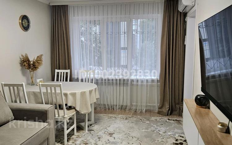 3-бөлмелі пәтер · 61.1 м² · 2/5 қабат, Желтоксан 36 — Райымбек, бағасы: 45 млн ₸ в Алматы, Алмалинский р-н — фото 2