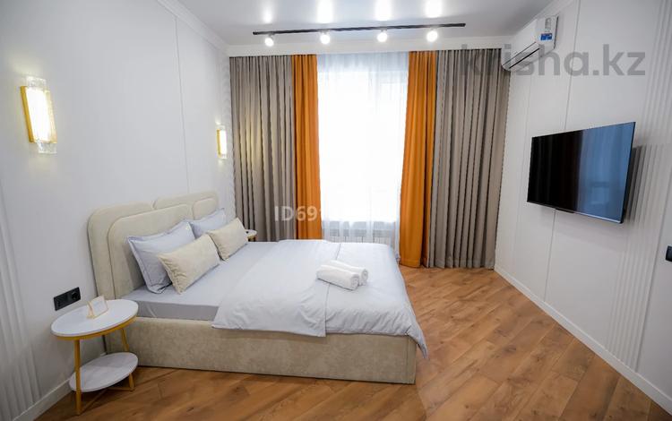 1-комнатная квартира · 40 м² · 11/12 этаж, Туран 34А за 15 000 ₸ в Астане, Нура р-н — фото 11