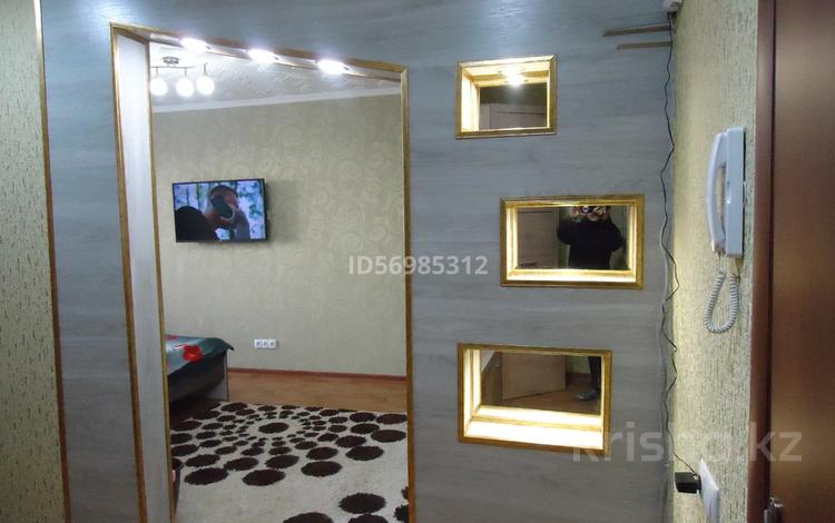 1-комнатная квартира · 45 м² · 8/9 этаж, 15й микрорайон 18 — Ауэзова за 12 000 〒 в Семее — фото 17