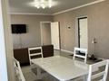 1-комнатная квартира · 60 м² · 2/5 этаж, Шернияза 63 — Стадион дюсш-2 за 10 000 〒 в Актобе, мкр. Курмыш — фото 5
