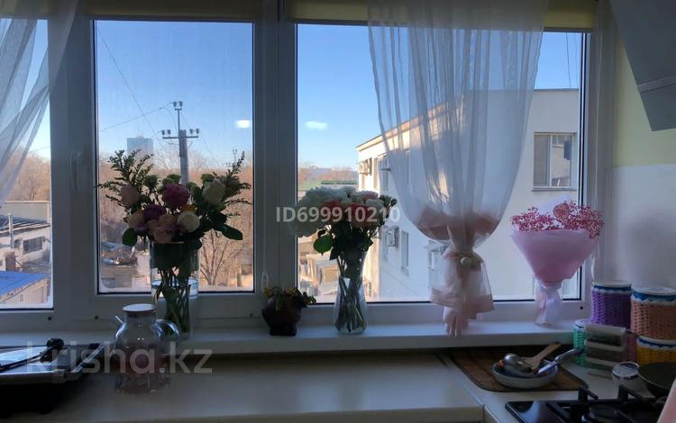 3-бөлмелі пәтер · 79 м² · 3/5 қабат, мкр Центральный 6 — С задий гостиницы Акжайык. рядом транспортная прокуратура, бағасы: 31 млн ₸ в Атырау — фото 2