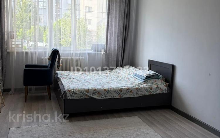 3-бөлмелі пәтер · 80 м² · 2/5 қабат, мкр Саялы 100, бағасы: 260 000 ₸ в Алматы, Алатауский р-н — фото 2