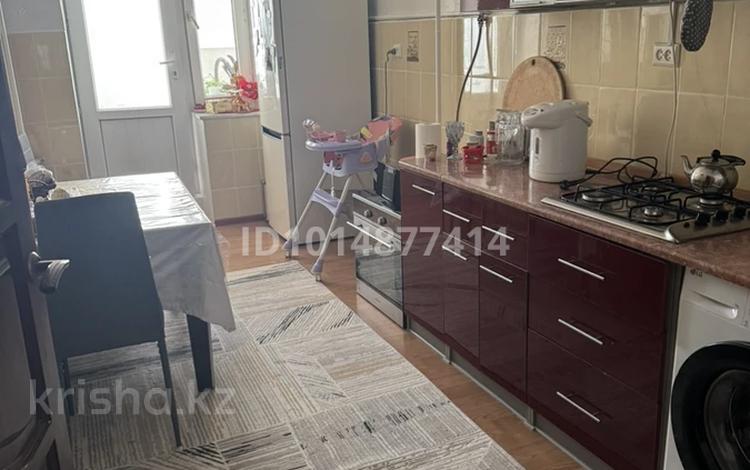 4-комнатная квартира · 110 м² · 4/5 этаж, мкр Центральный, Азаттык за 35 млн ₸ в Атырау — фото 2