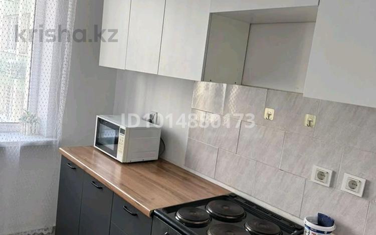 2-бөлмелі пәтер · 55 м² · 8/12 қабат, Момышулы — Мөңке би, бағасы: 250 000 ₸ в Алматы, Ауэзовский р-н — фото 2