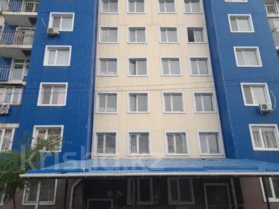 2-бөлмелі пәтер, 51 м², 9/9 қабат, мкр Асар-2 — напротив Акимата, синие дома, бағасы: 16.5 млн 〒 в Шымкенте, Каратауский р-н