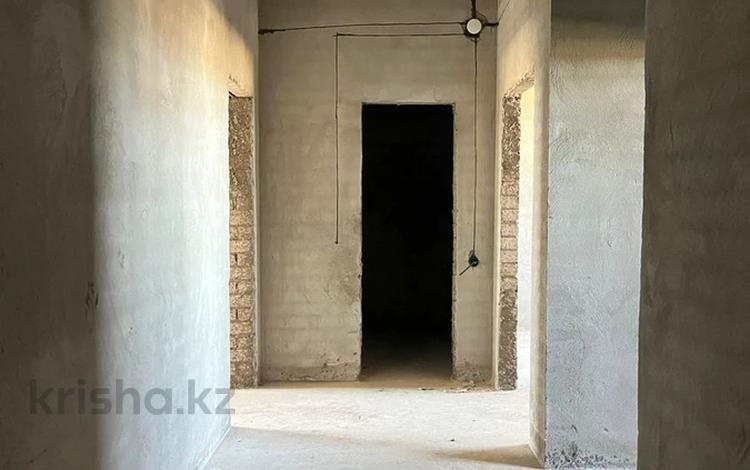 2-комнатная квартира · 77.2 м² · 5/5 этаж, мкр. Алтын орда, Батыс-3 за 17.7 млн ₸ в Актобе — фото 2