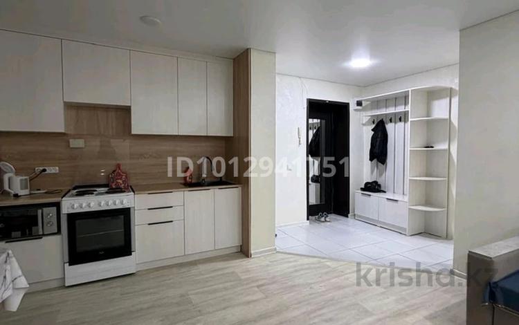 2-бөлмелі пәтер · 55 м² · 3/5 қабат, Бурова, бағасы: 15 000 ₸ в Усть-Каменогорске — фото 2