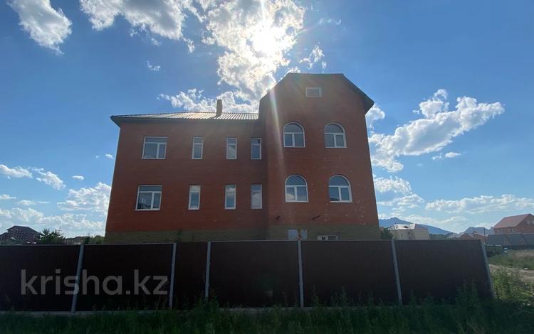 Отдельный дом · 10 комнат · 500 м² · 10 сот., Кокше 27А за 55 млн ₸ в Бурабае — фото 2