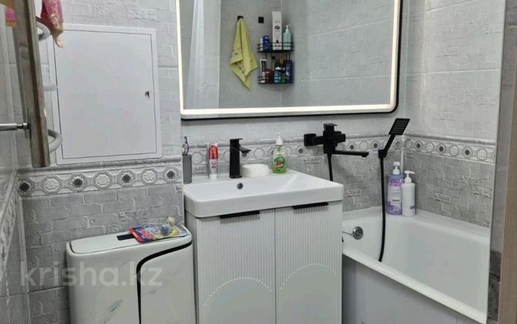 2-комнатная квартира · 45 м² · 2/4 этаж, 5-й мкр. 32 за 31.5 млн ₸ в Алматы, Ауэзовский р-н — фото 2