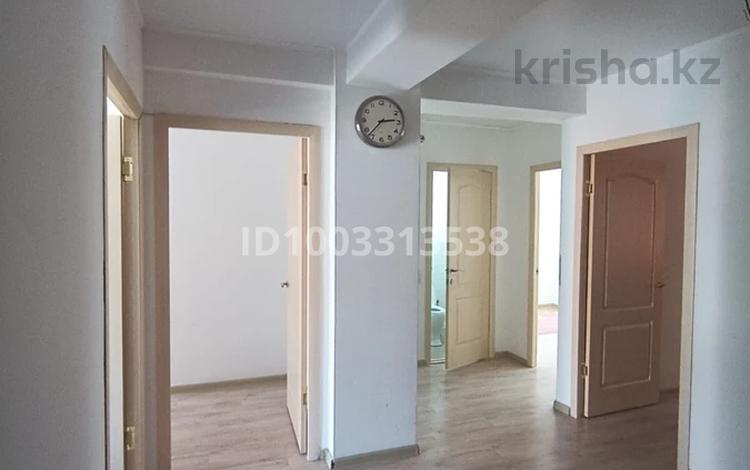 3-бөлмелі пәтер · 80 м² · 3/5 қабат, мкр Шугыла, Алтын орда 6/27, бағасы: 250 000 ₸ в Алматы, Наурызбайский р-н — фото 2